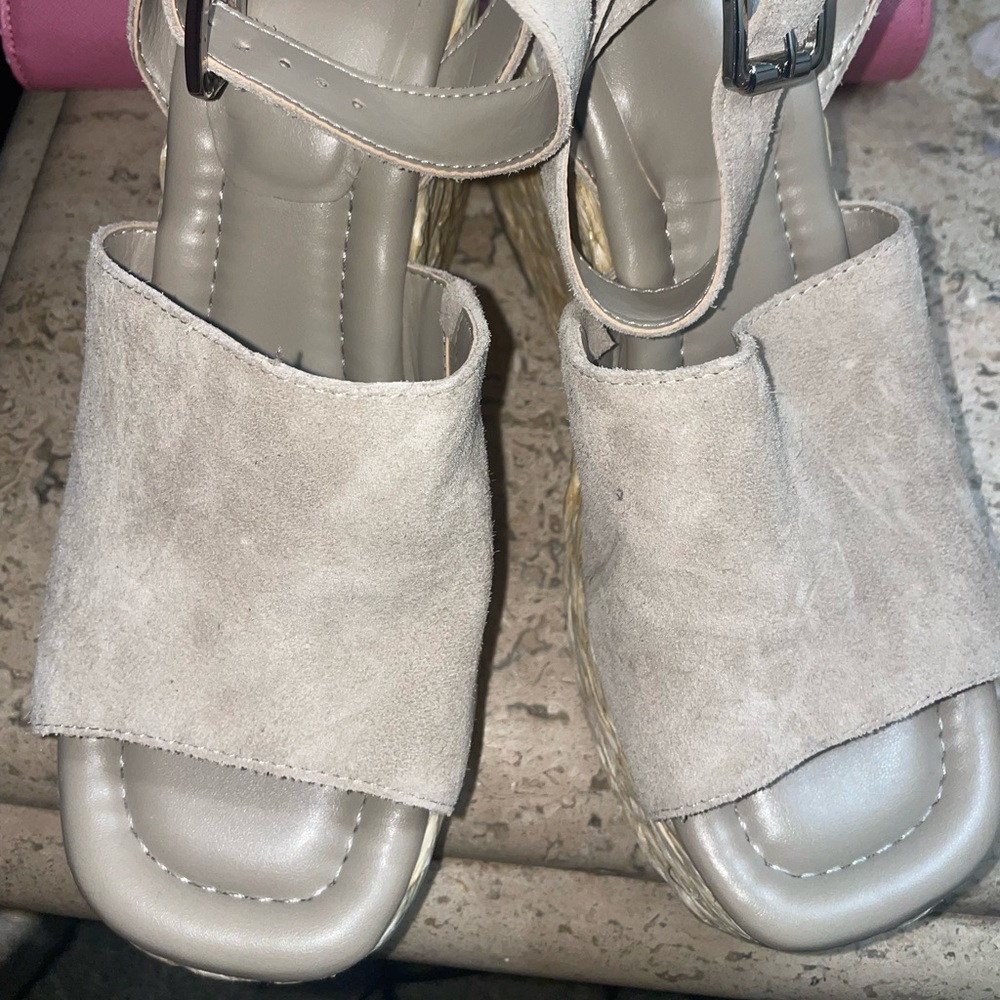 Suede Taupe corkscrew wedge